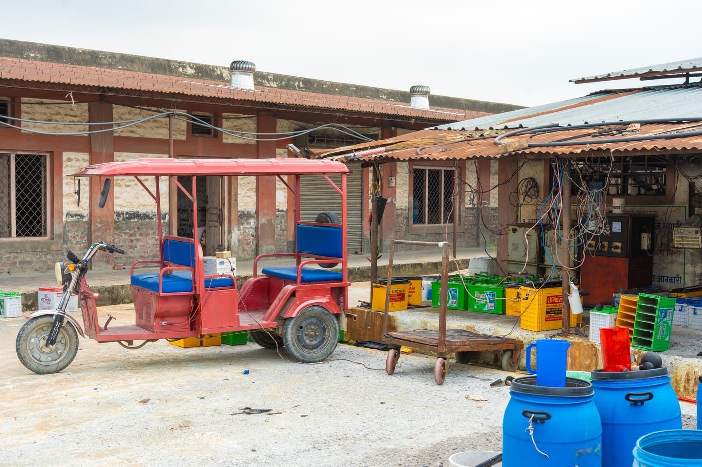 Service bay — Kulayan Battery Industries